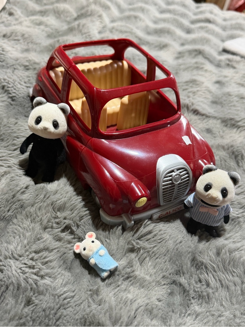 Calico Critters Car & Characters